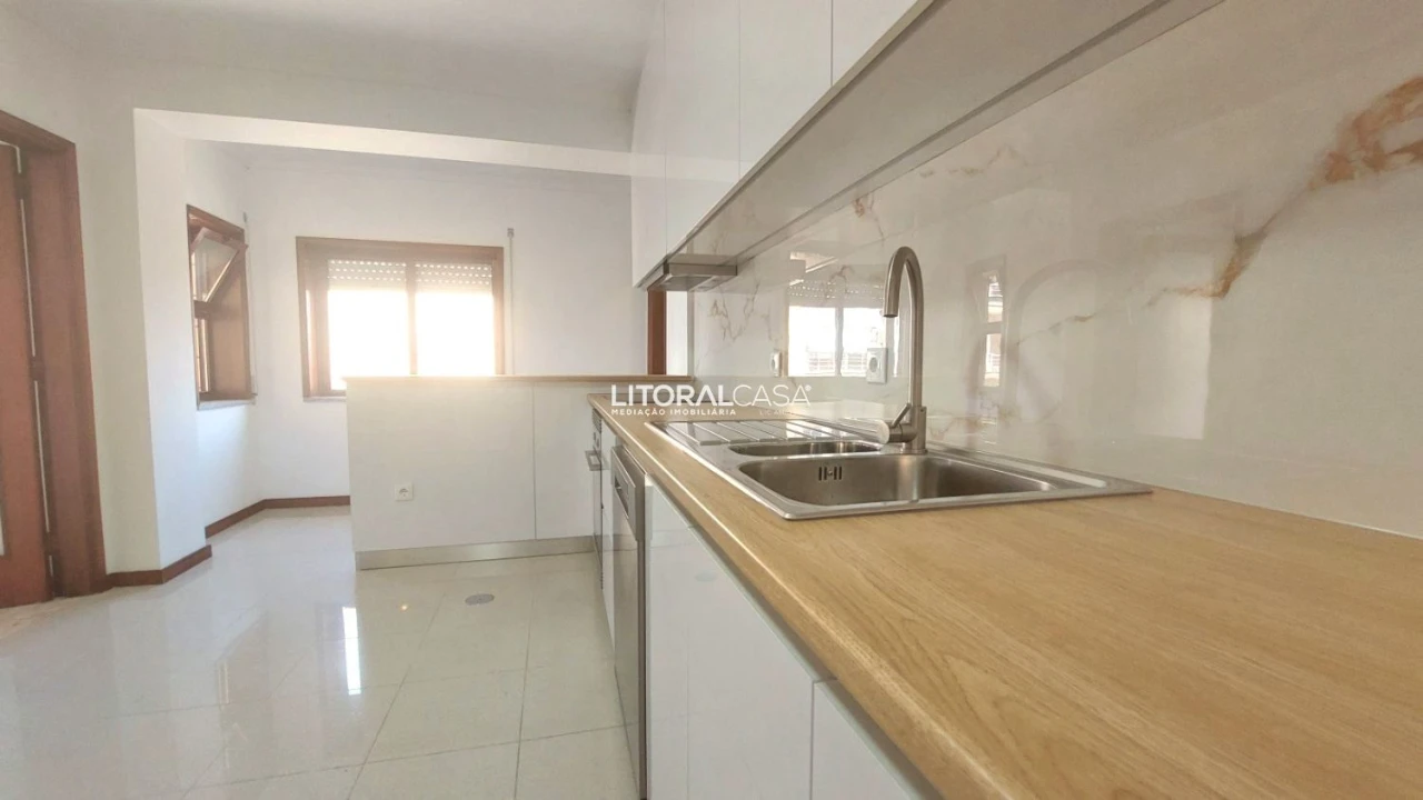 Apartamento T3 para Venda em Albergaria-A-Velha e Valmaior Foto 3