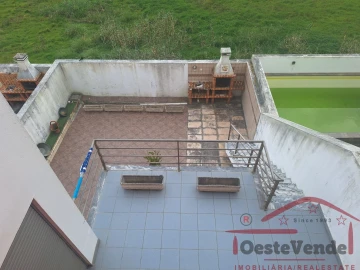 Moradia T4 para Venda em Cadaval e Pêro Moniz