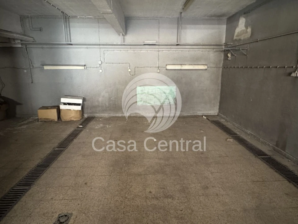 Loja para Venda em Falagueira-Venda Nova Foto 22