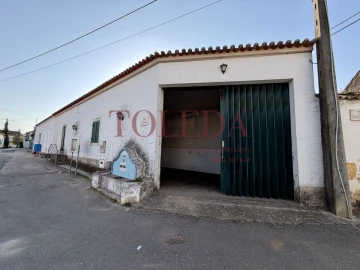 Moradia T1 para Venda em Almoster