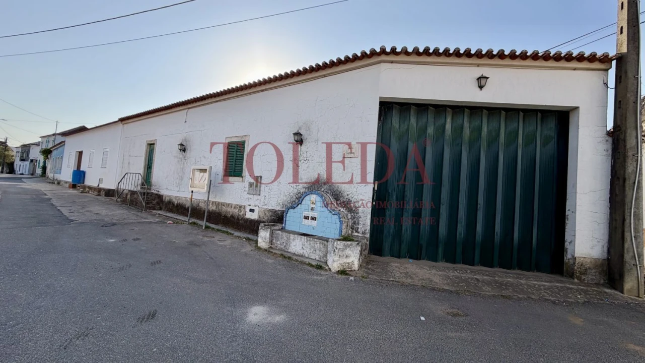 Moradia T1 para Venda em Almoster Foto 3