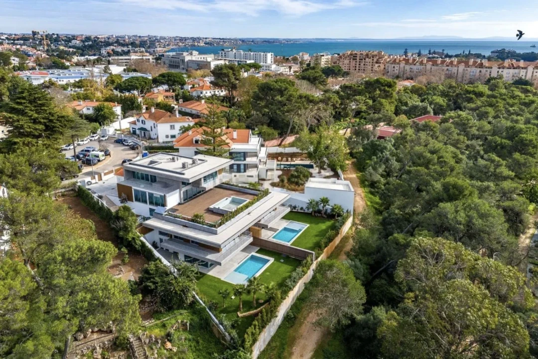 Apartamento T4 para Venda em Cascais e Estoril Foto 2
