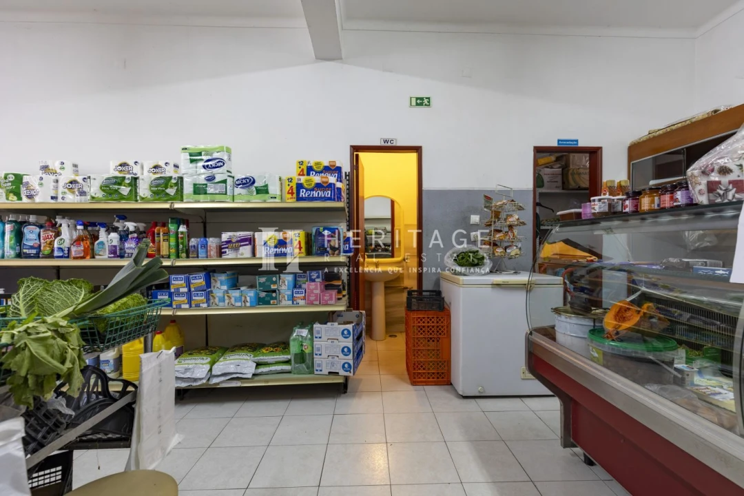 Loja para Trespasse em Alto do Seixalinho, Santo André e Verderena Foto 11