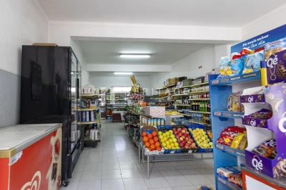 Loja para Trespasse em Alto do Seixalinho, Santo André e Verderena