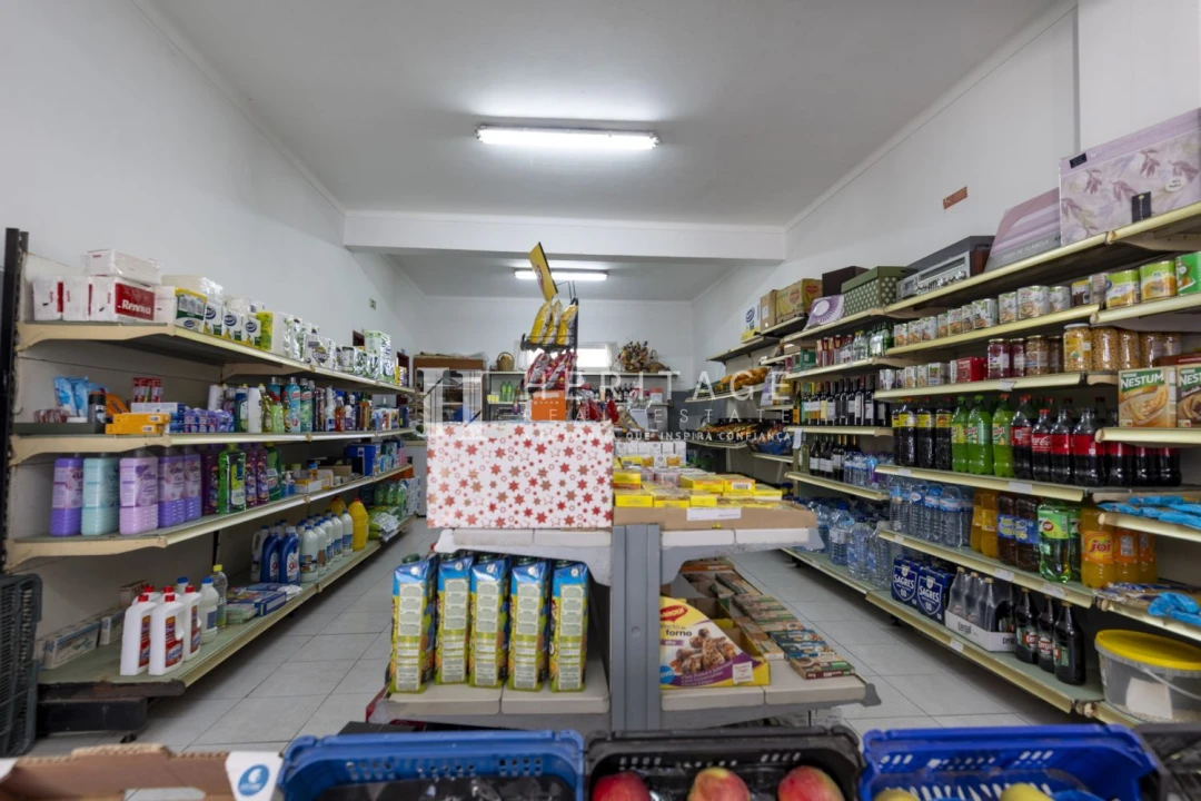 Loja para Trespasse em Alto do Seixalinho, Santo André e Verderena Foto 19