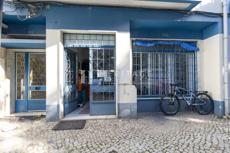 Loja para Trespasse em Alto do Seixalinho, Santo André e Verderena Foto 7