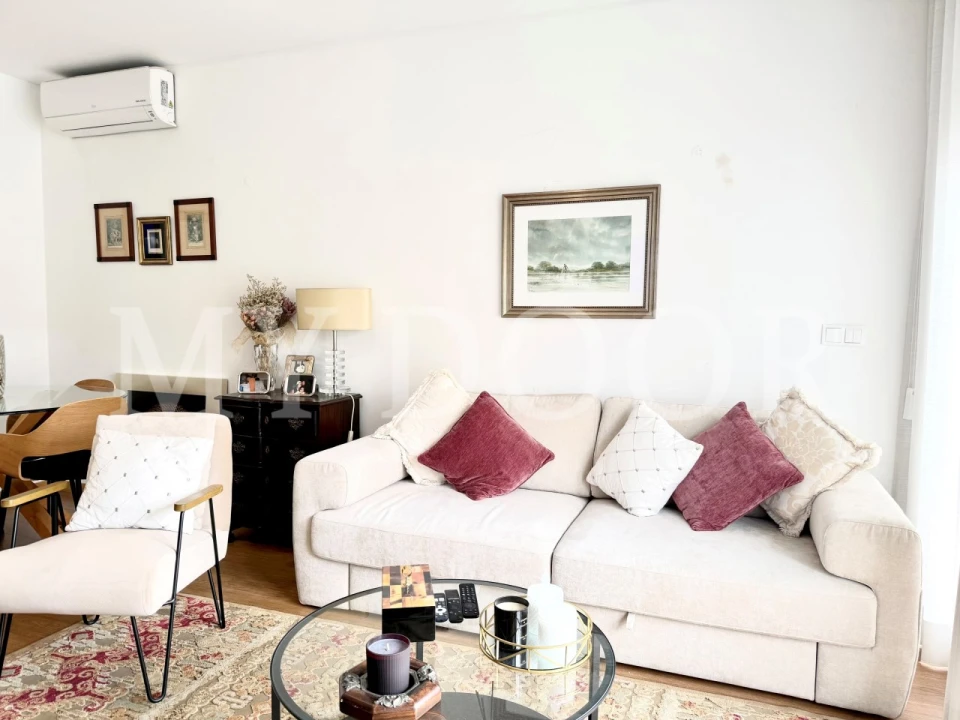 Apartamento T2 para Venda em Sacavém e Prior Velho Foto 2