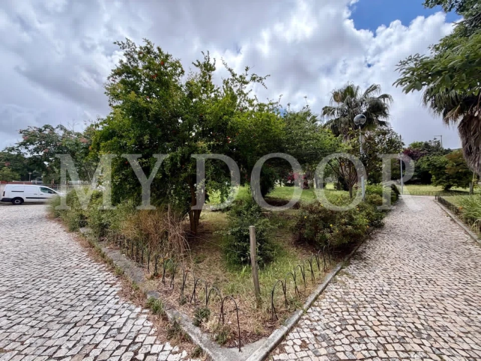 Apartamento T2 para Venda em Sacavém e Prior Velho Foto 31