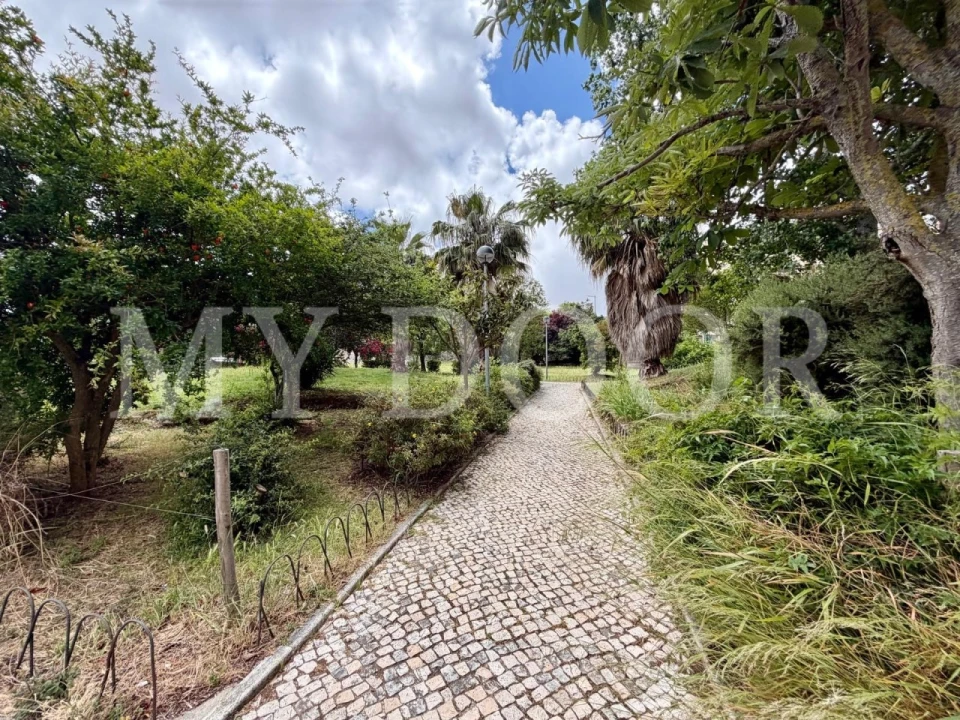 Apartamento T2 para Venda em Sacavém e Prior Velho Foto 34