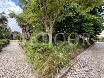 Apartamento T2 para Venda em Sacavém e Prior Velho