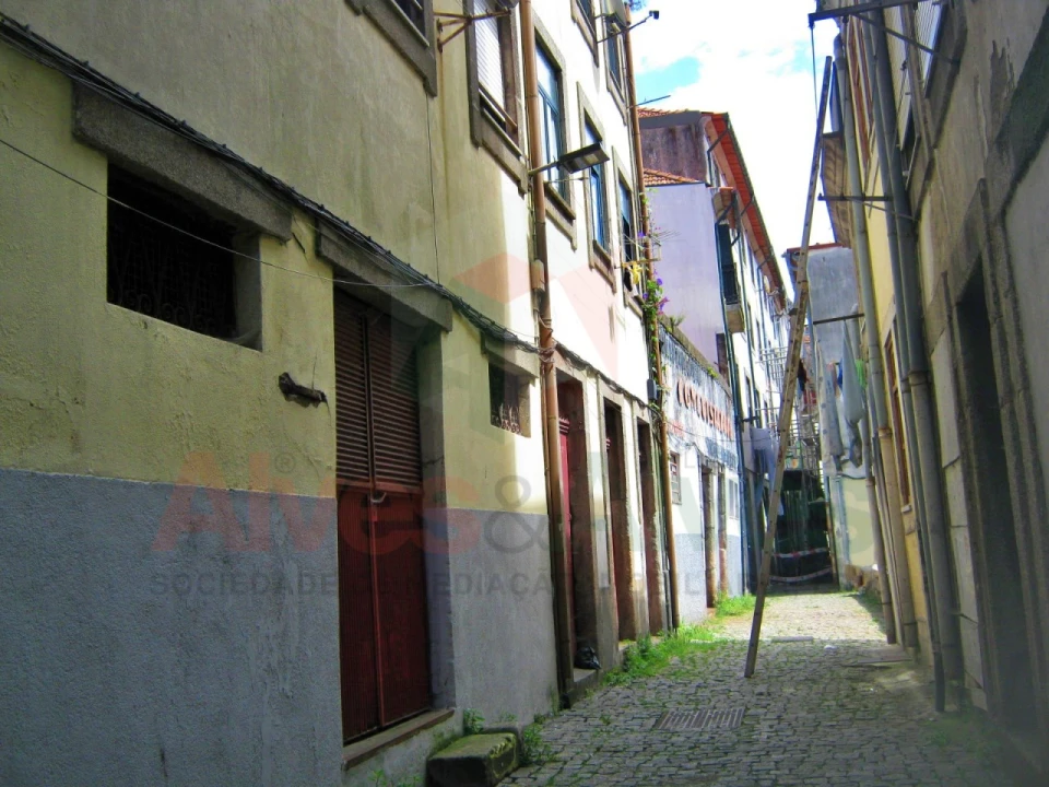 Armazém para Venda em Cedofeita, Santo Ildefonso, Sé, Miragaia, São Nicolau e Vitória Foto 4