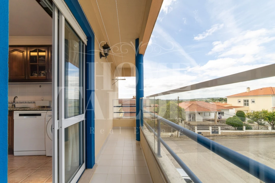 Apartamento T3 para Venda em Bombarral e Vale Covo Foto 13