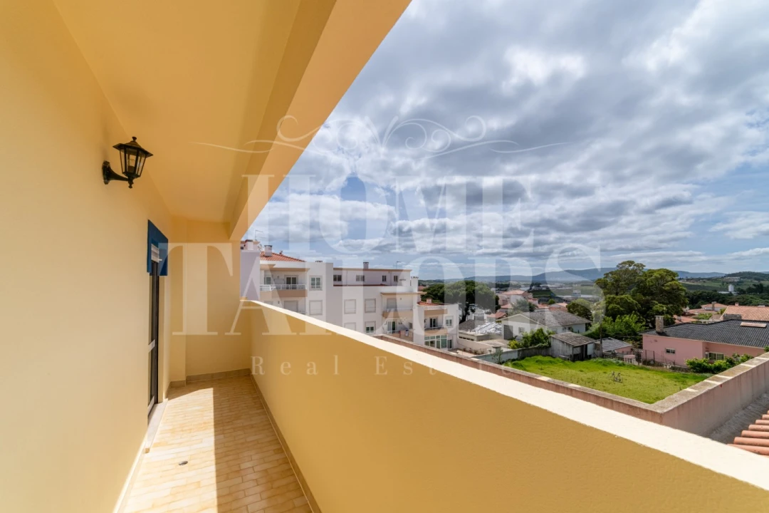Apartamento T3 para Venda em Bombarral e Vale Covo Foto 15
