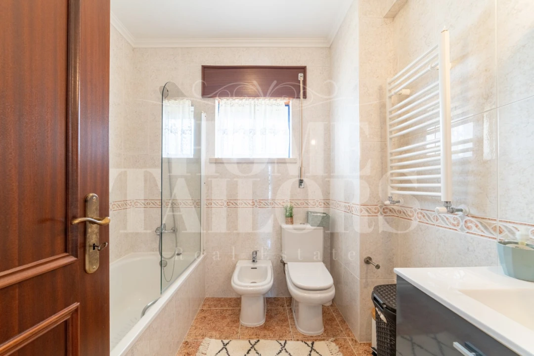 Apartamento T3 para Venda em Bombarral e Vale Covo Foto 17