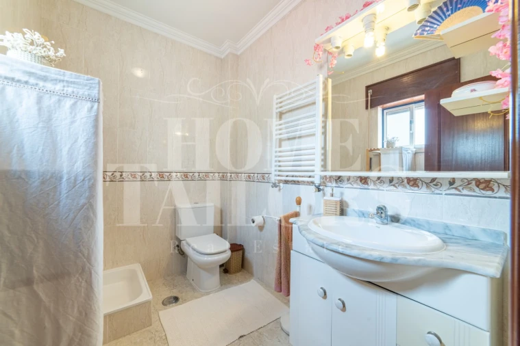 Apartamento T3 para Venda em Bombarral e Vale Covo Foto 11