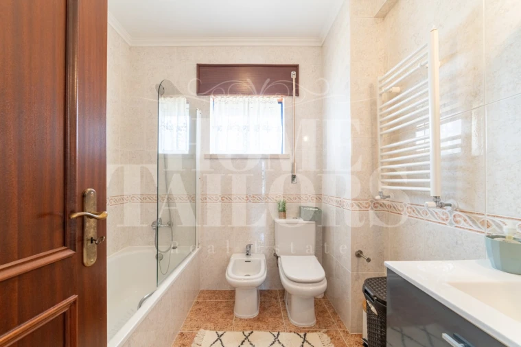 Apartamento T3 para Venda em Bombarral e Vale Covo Foto 17