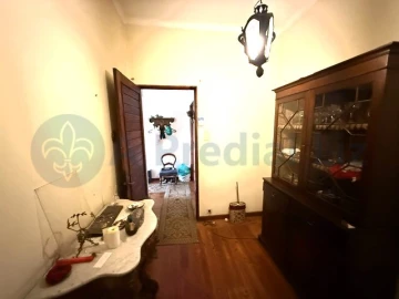 Apartamento T5 para Venda em Ramalde