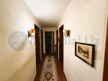 Apartamento T5 para Venda em Ramalde