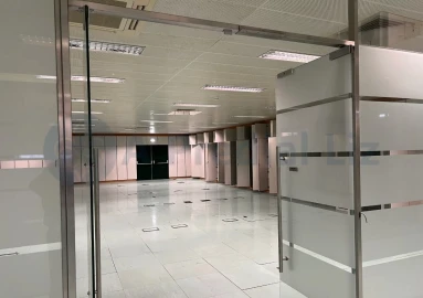 Armazém para Venda em Carnaxide e Queijas