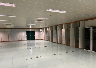 Armazém para Venda em Carnaxide e Queijas
