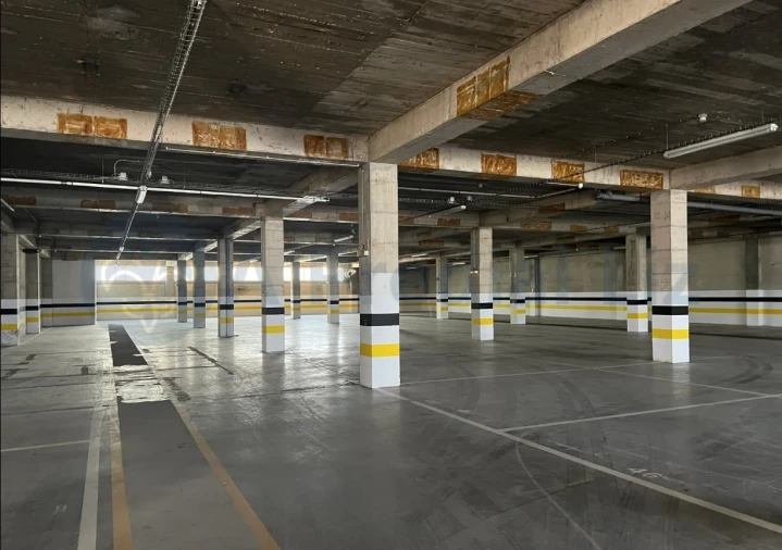 Armazém para Venda em Carnaxide e Queijas Foto 10
