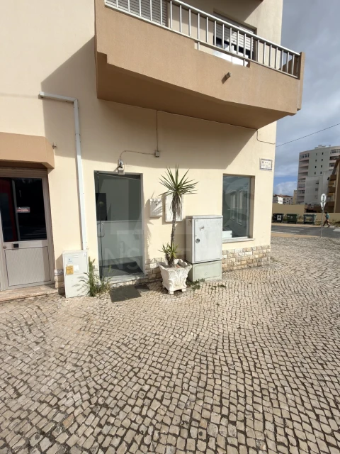 Loja para Arrendamento em Peniche