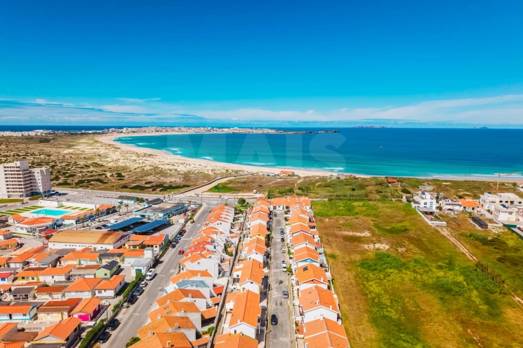 Moradia T3 para Arrendamento em Ferrel Foto 3