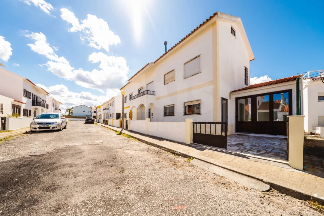 Moradia T3 para Arrendamento em Ferrel Foto 4