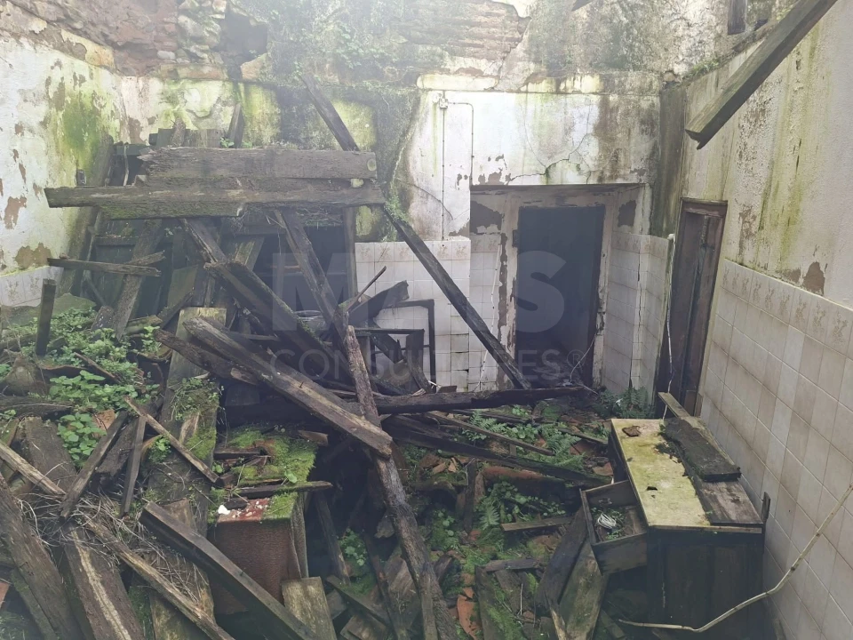 Moradia T2 para Venda em Roliça Foto 6