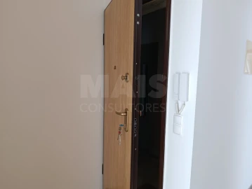 Apartamento T2 para Venda em Carnide