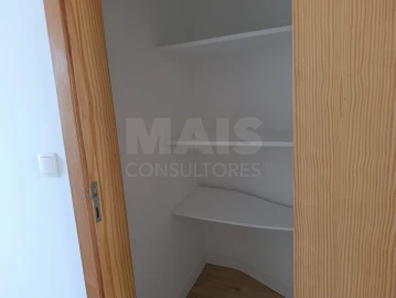Apartamento T2 para Venda em Carnide