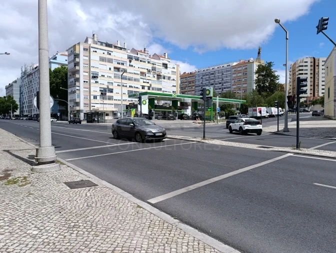 Apartamento T2 para Venda em Carnide Foto 5
