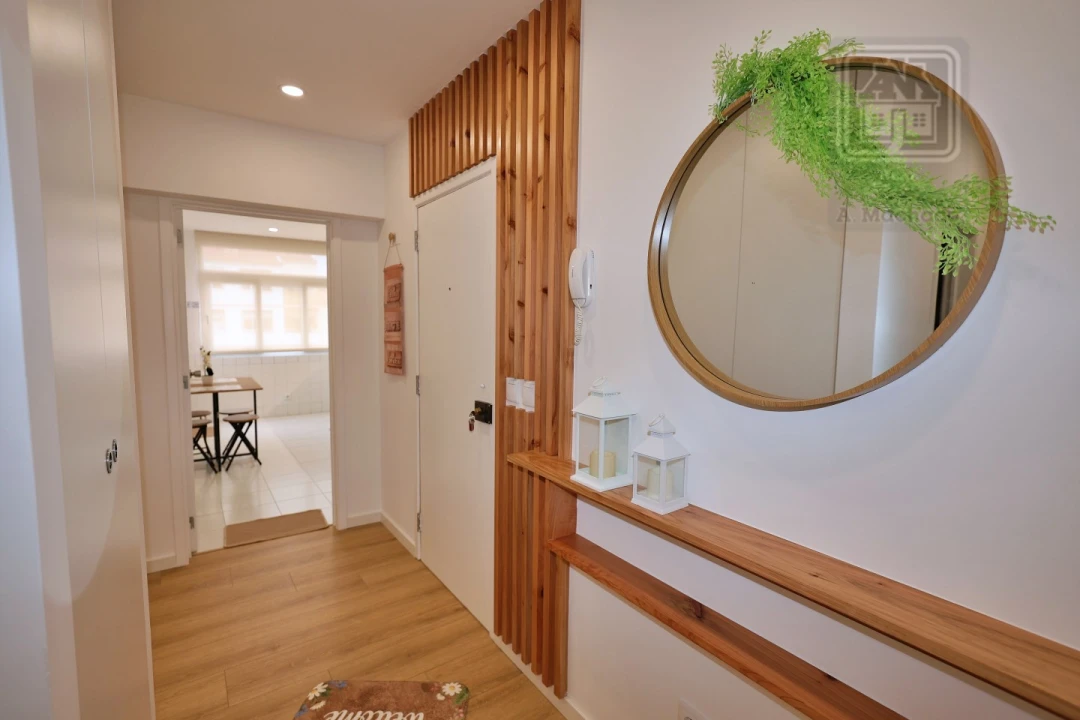Apartamento T2 para Arrendamento em Ponta Delgada (São José) Foto 2