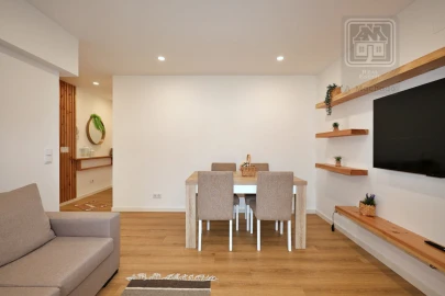 Apartamento T2 para Arrendamento em Ponta Delgada (São José)