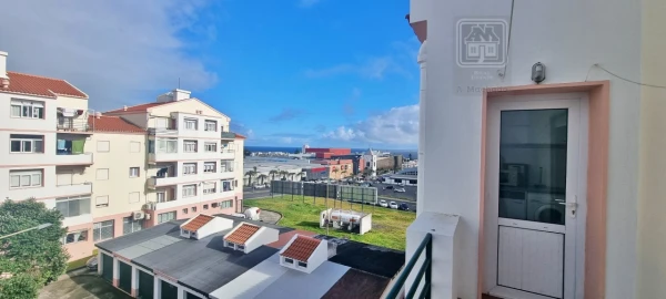 Apartamento T2 para Arrendamento em Ponta Delgada (São José)