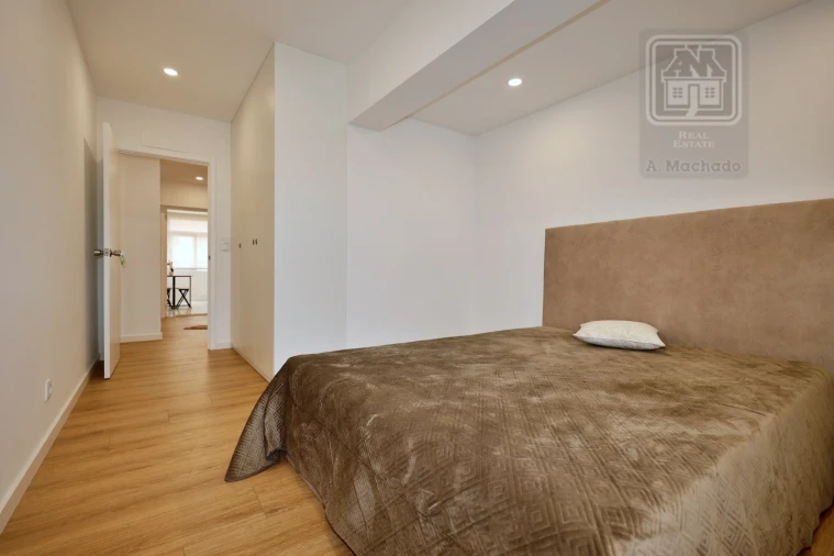 Apartamento T2 para Arrendamento em Ponta Delgada (São José) Foto 21