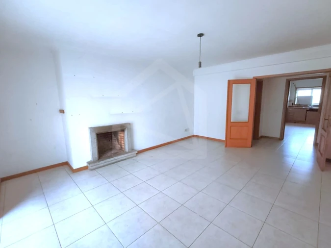 Apartamento T3 para Venda em O. Azeméis, Riba-Ul, Ul, Macinhata Seixa, Madail