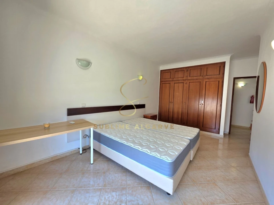 Apartamento T1 para Arrendamento em Lagos (São Sebastião e Santa Maria) Foto 16