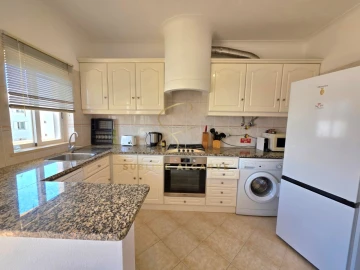 Apartamento T1 para Arrendamento em Lagos (São Sebastião e Santa Maria)