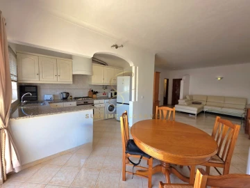 Apartamento T1 para Arrendamento em Lagos (São Sebastião e Santa Maria)