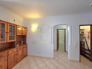 Apartamento T1 para Arrendamento em Lagos (São Sebastião e Santa Maria)