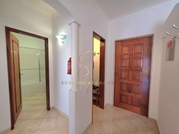 Apartamento T1 para Arrendamento em Lagos (São Sebastião e Santa Maria)