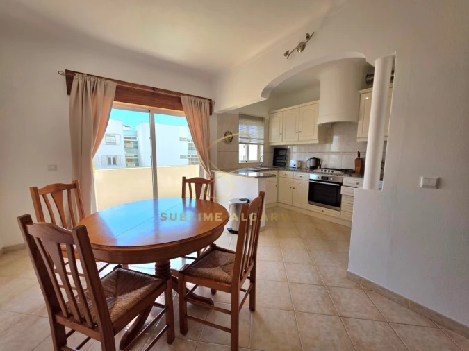 Apartamento T1 para Arrendamento em Lagos (São Sebastião e Santa Maria) Foto 7