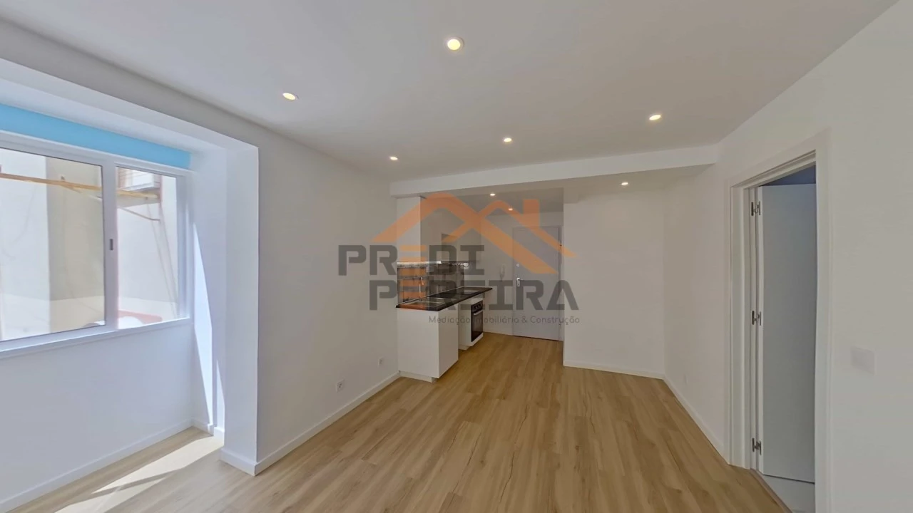 Apartamento T2 para Venda em Águas Livres Foto 8