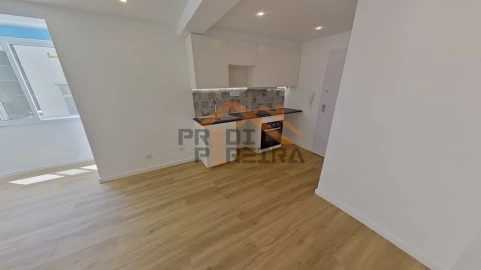 Apartamento T2 para Venda em Águas Livres