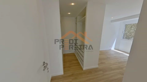 Apartamento T2 para Venda em Águas Livres