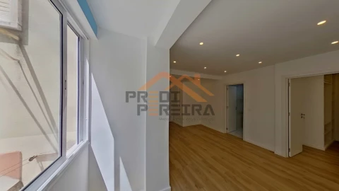 Apartamento T2 para Venda em Águas Livres