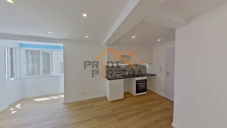 Apartamento T2 para Venda em Águas Livres Foto 7