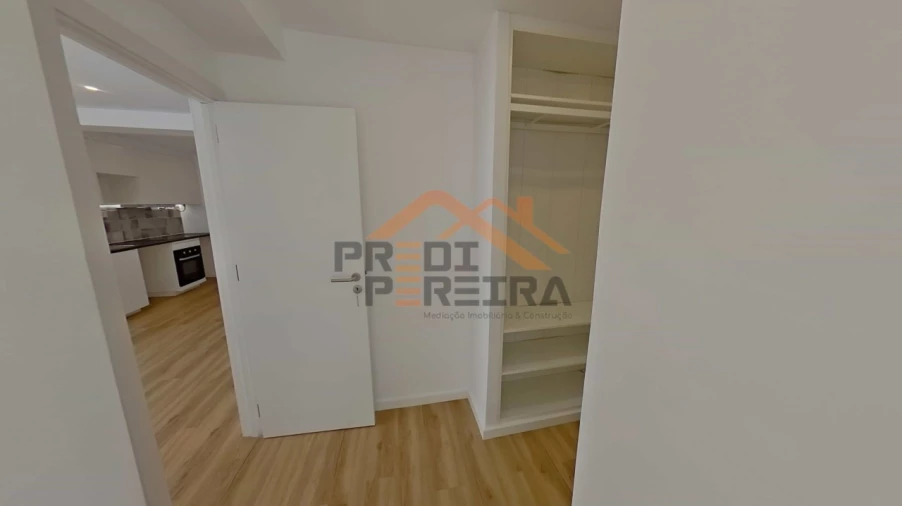 Apartamento T2 para Venda em Águas Livres Foto 10
