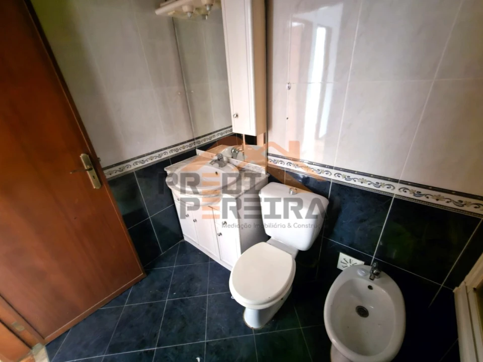 Apartamento T2 para Venda em Póvoa de Santa Iria e Forte da Casa Foto 9